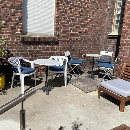 דירה 2 Rooms, Free Parking, 25 Min To Duesseldorf, 150 Mbps Wlan