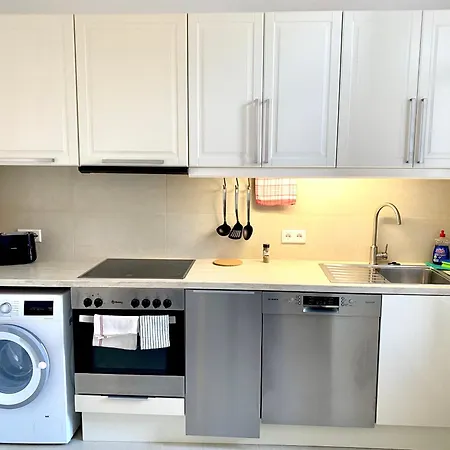 2 Rooms, Free Parking, 25 Min To Duesseldorf, 150 Mbps Wlan דיסבורג