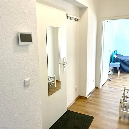 2 Rooms, Free Parking, 25 Min To Duesseldorf, 150 Mbps Wlan *