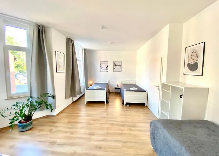 2 Rooms, Free Parking, 25 Min To Duesseldorf, 150 Mbps Wlan *