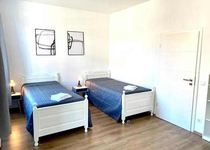 2 Rooms, Free Parking, 25 Min To Duesseldorf, 150 Mbps Wlan *