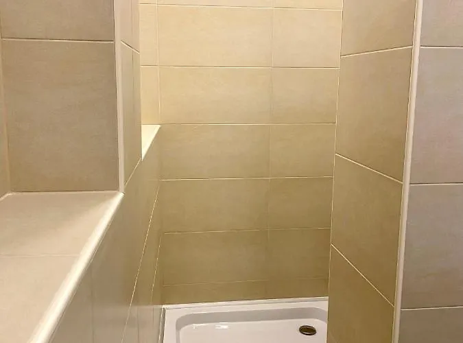 Appartement 2 Rooms, Free Parking, 25 Min To Duesseldorf, 150 Mbps Wlan