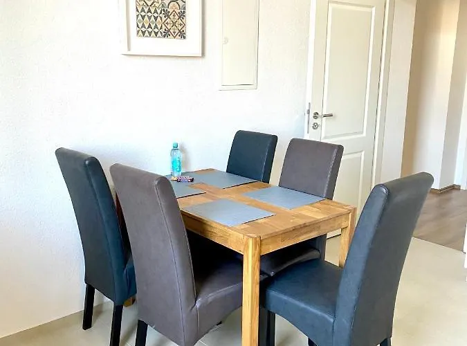 2 Rooms, Free Parking, 25 Min To Duesseldorf, 150 Mbps Wlan Appartement