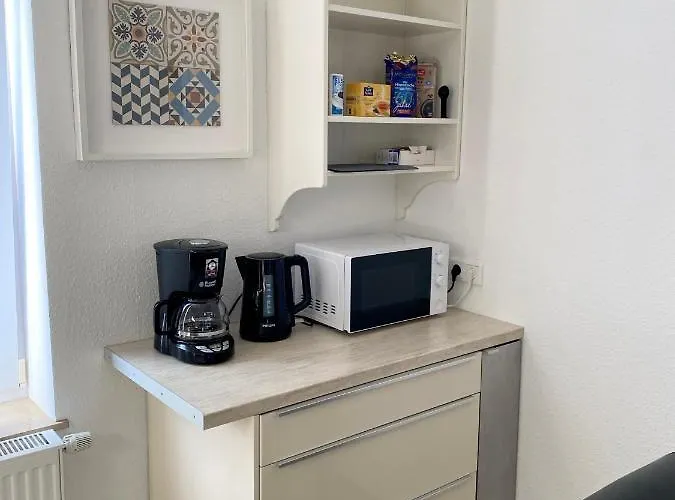 2 Rooms, Free Parking, 25 Min To Duesseldorf, 150 Mbps Wlan Appartement