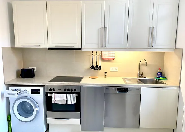 2 Rooms, Free Parking, 25 Min To Duesseldorf, 150 Mbps Wlan Duisburg