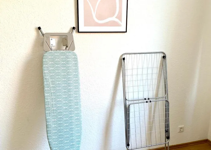 2 Rooms, Free Parking, 25 Min To Duesseldorf, 150 Mbps Wlan Appartement *