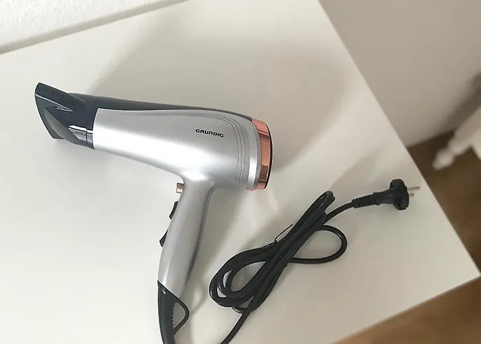 2 Rooms, Free Parking, 25 Min To Duesseldorf, 150 Mbps Wlan Appartement