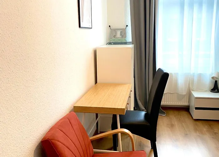 2 Rooms, Free Parking, 25 Min To Duesseldorf, 150 Mbps Wlan Appartement *